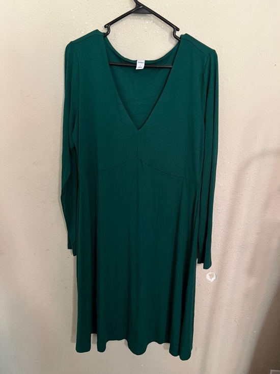 Old Navy Dresses & Skirts - Old Navy Forest Green Long Sleeve V-Neck Swing Dress